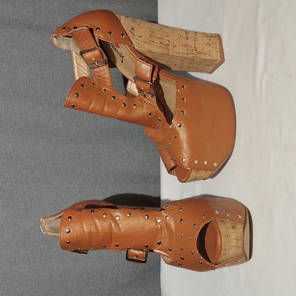 Luichiny One Minute Platform Cork Heel 7M